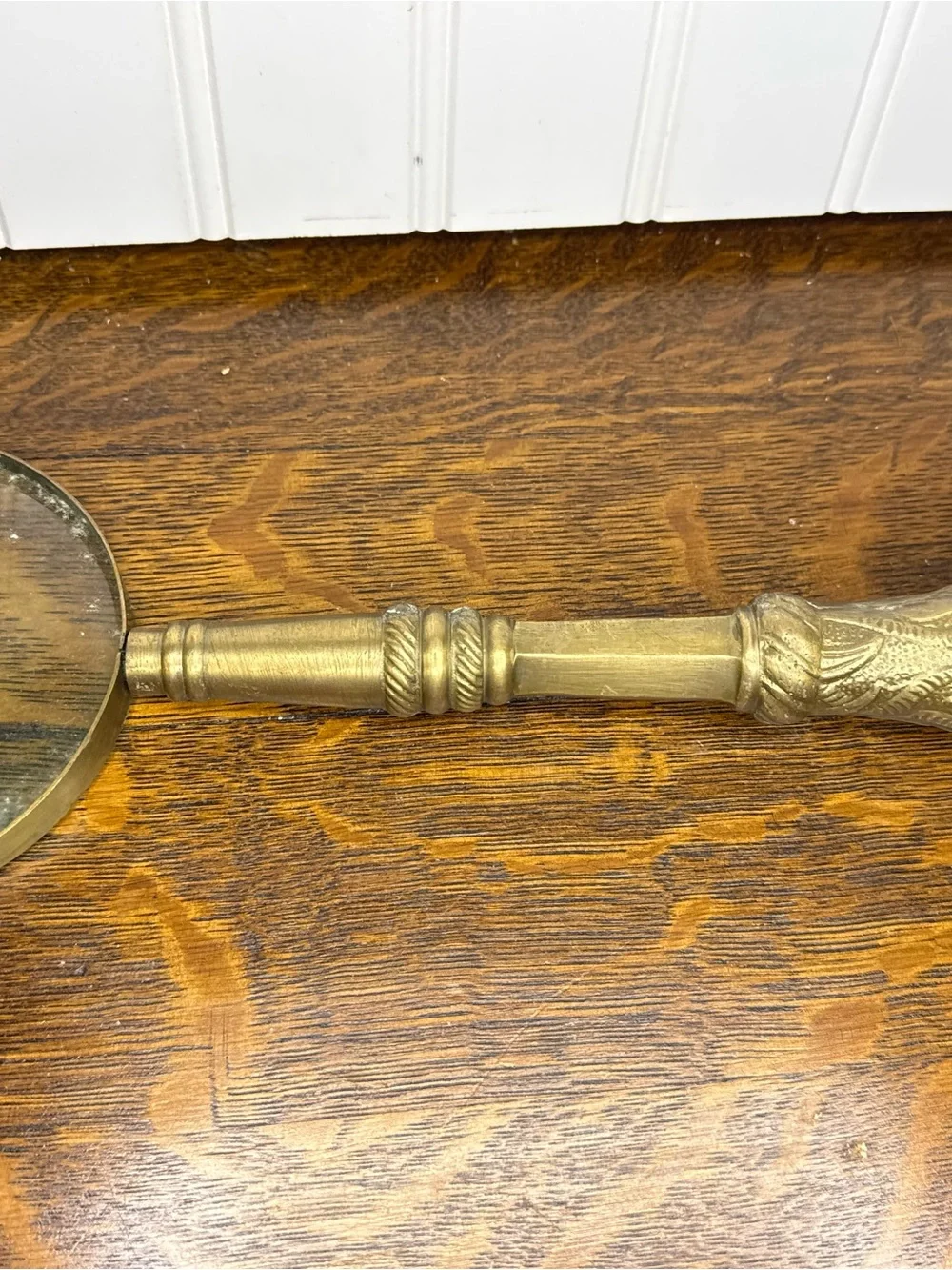 Brass Handheld Magnifying Glass - Gold